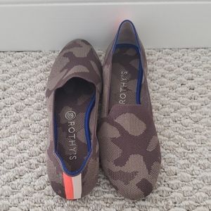 BRAND NEW Rothys MINK CAMO loafers